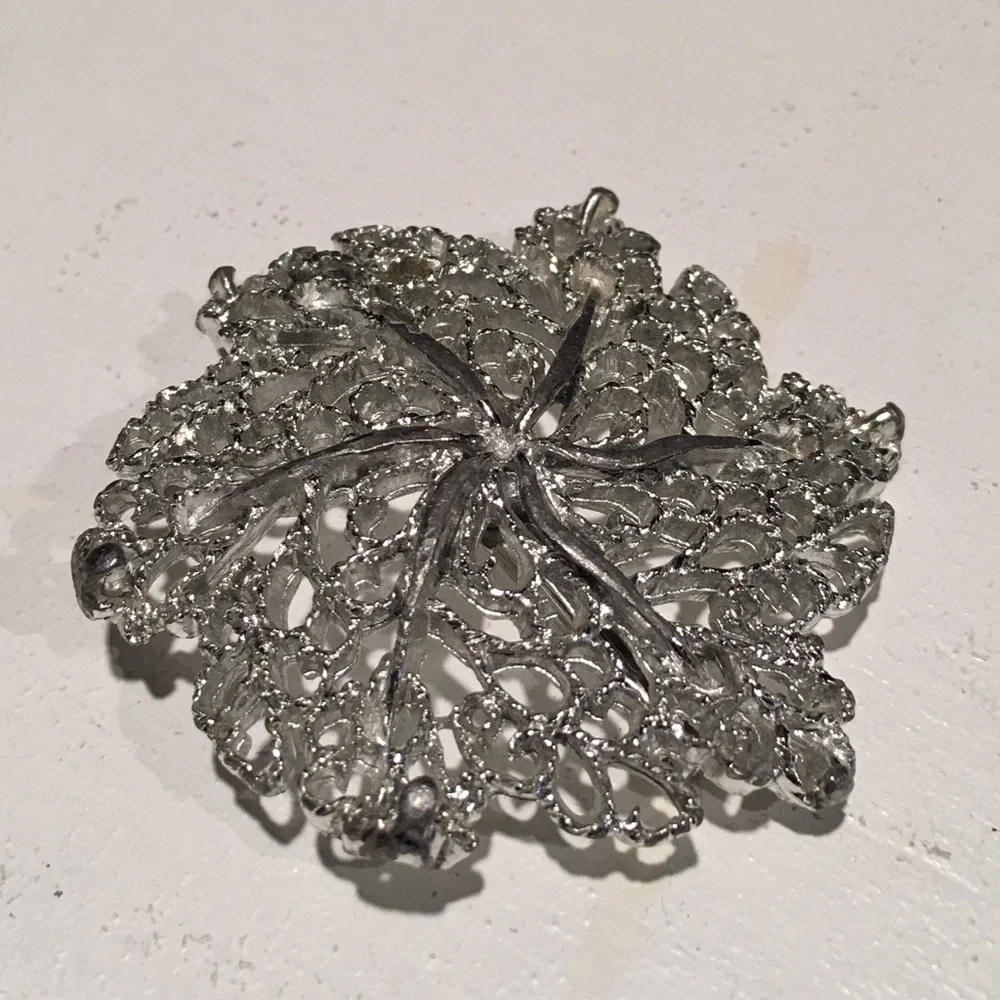 Vintage Gerry's Silver Tone Flower Brooch